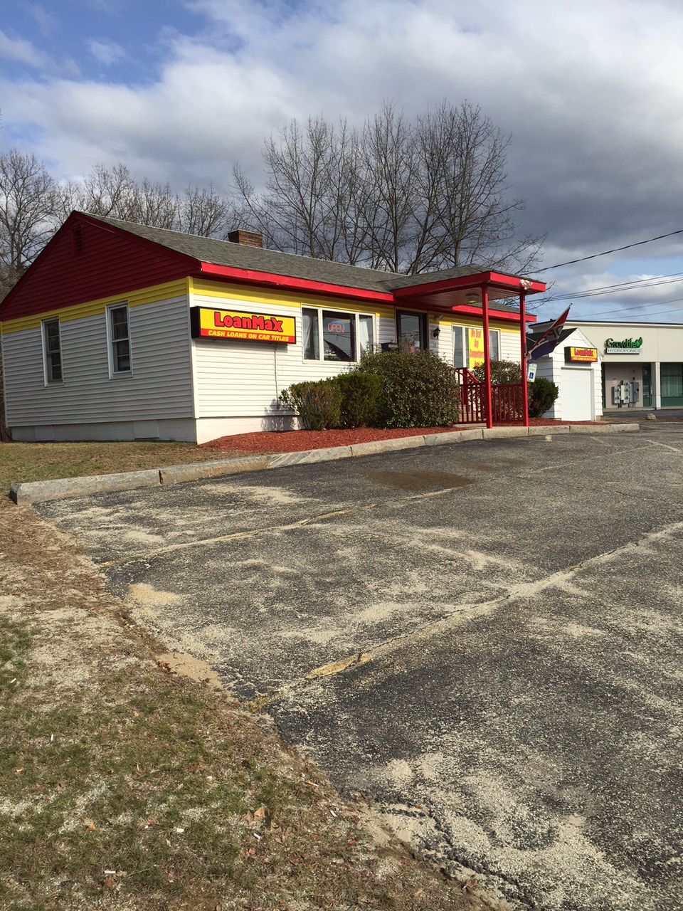 Midwest Title Loans in PLAISTOW, NEWHAMPSHIRE on 19 Plaistow Rd.